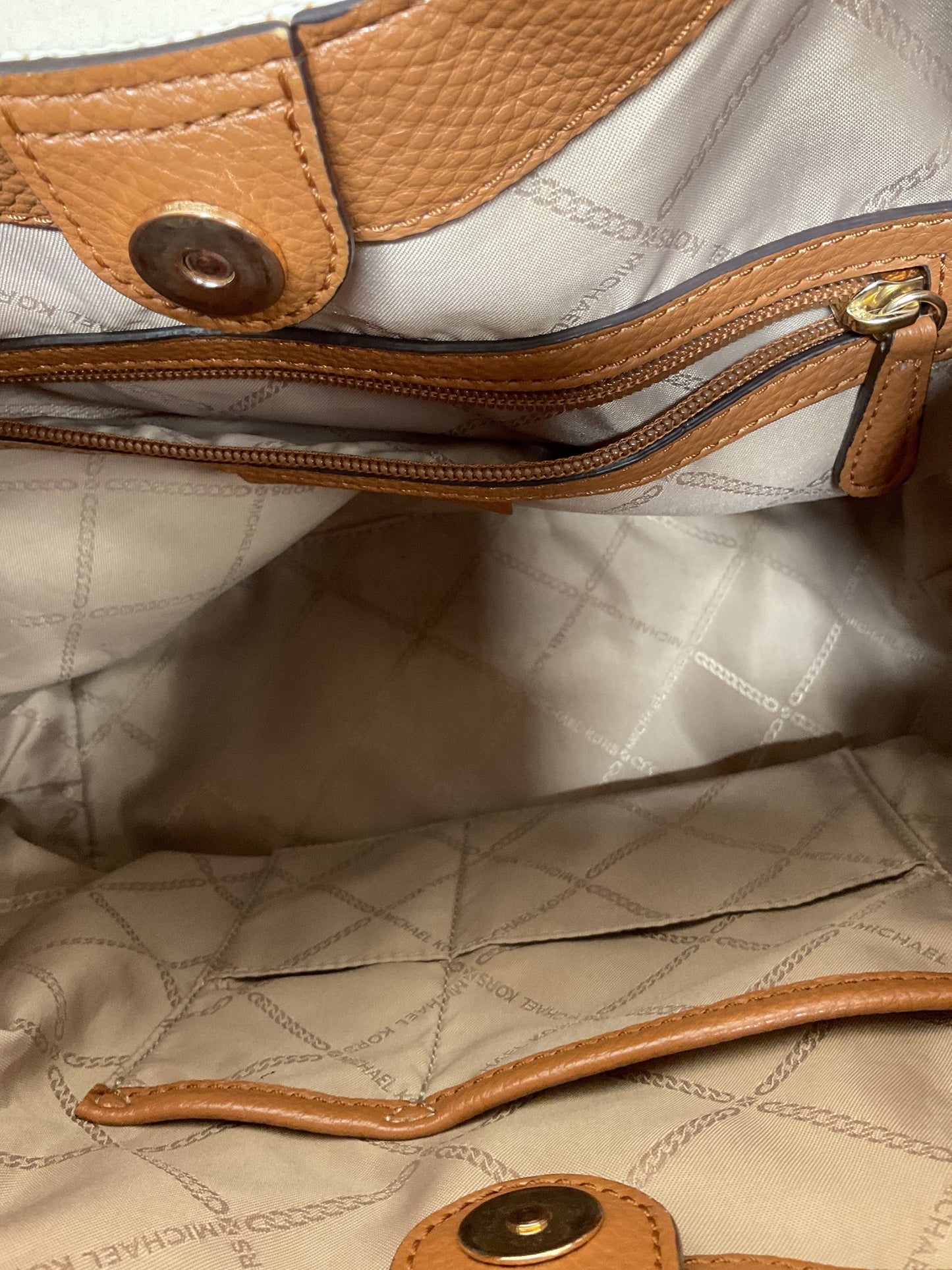 Handbag Designer By Michael Kors In Beige, Size:Medium