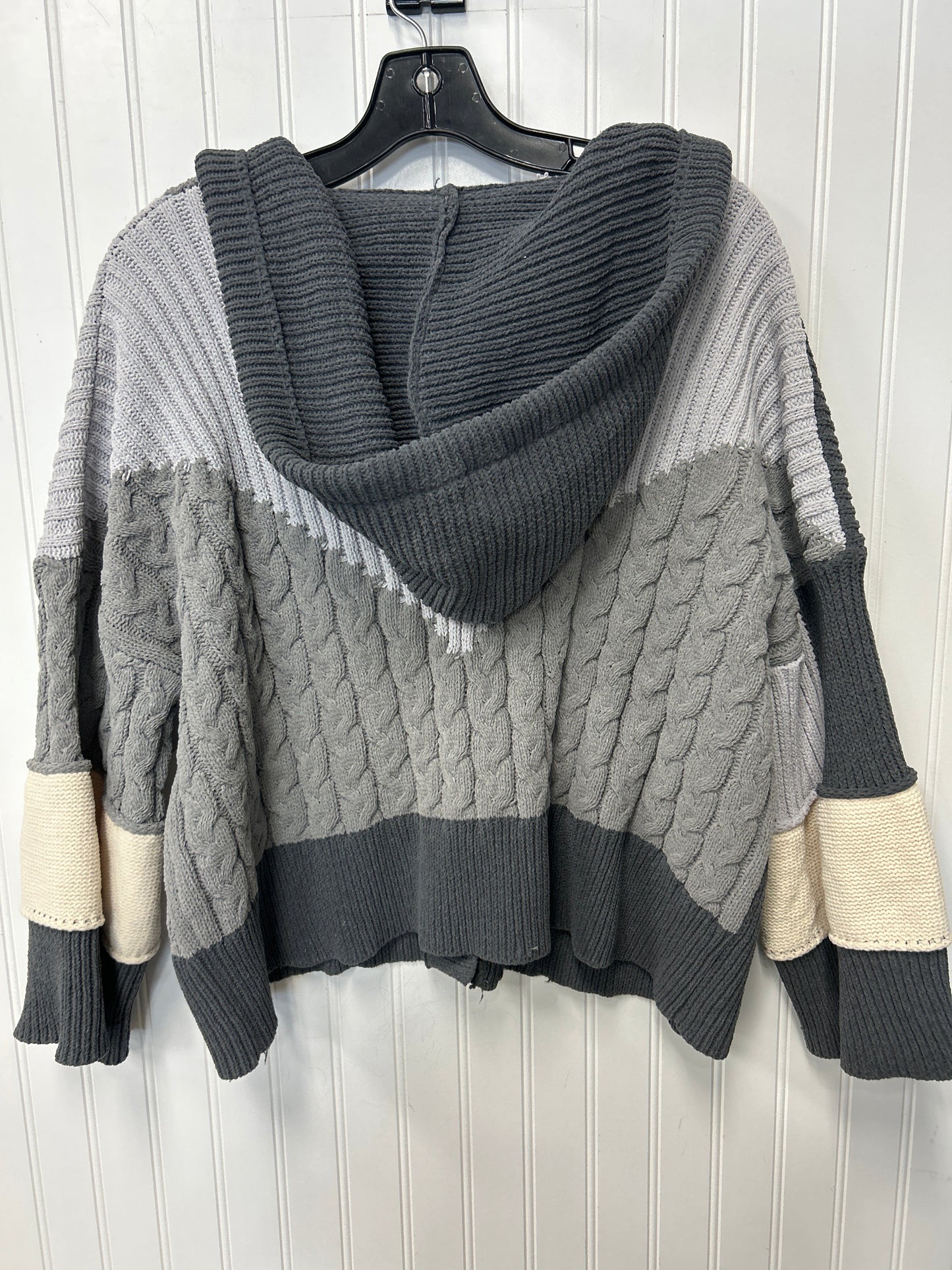 Sweater By Vici In Grey, Size:S