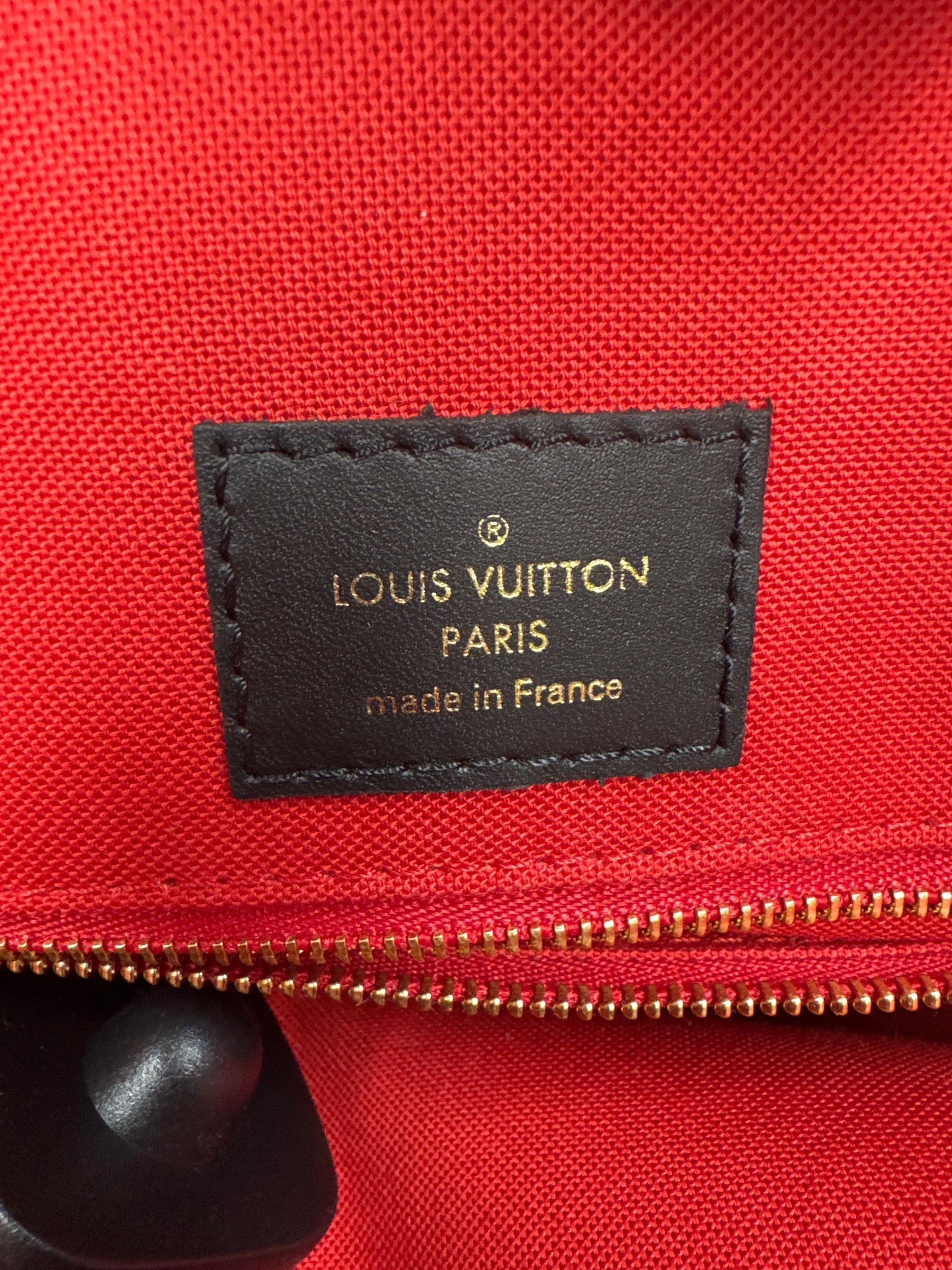 Handbag Luxury Designer By Louis Vuitton, Size: Medium