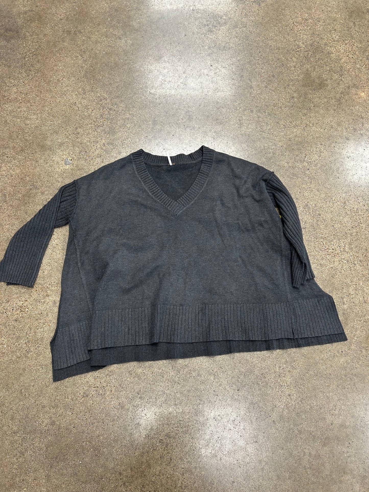 Sweater By Free People In Grey, Size:M