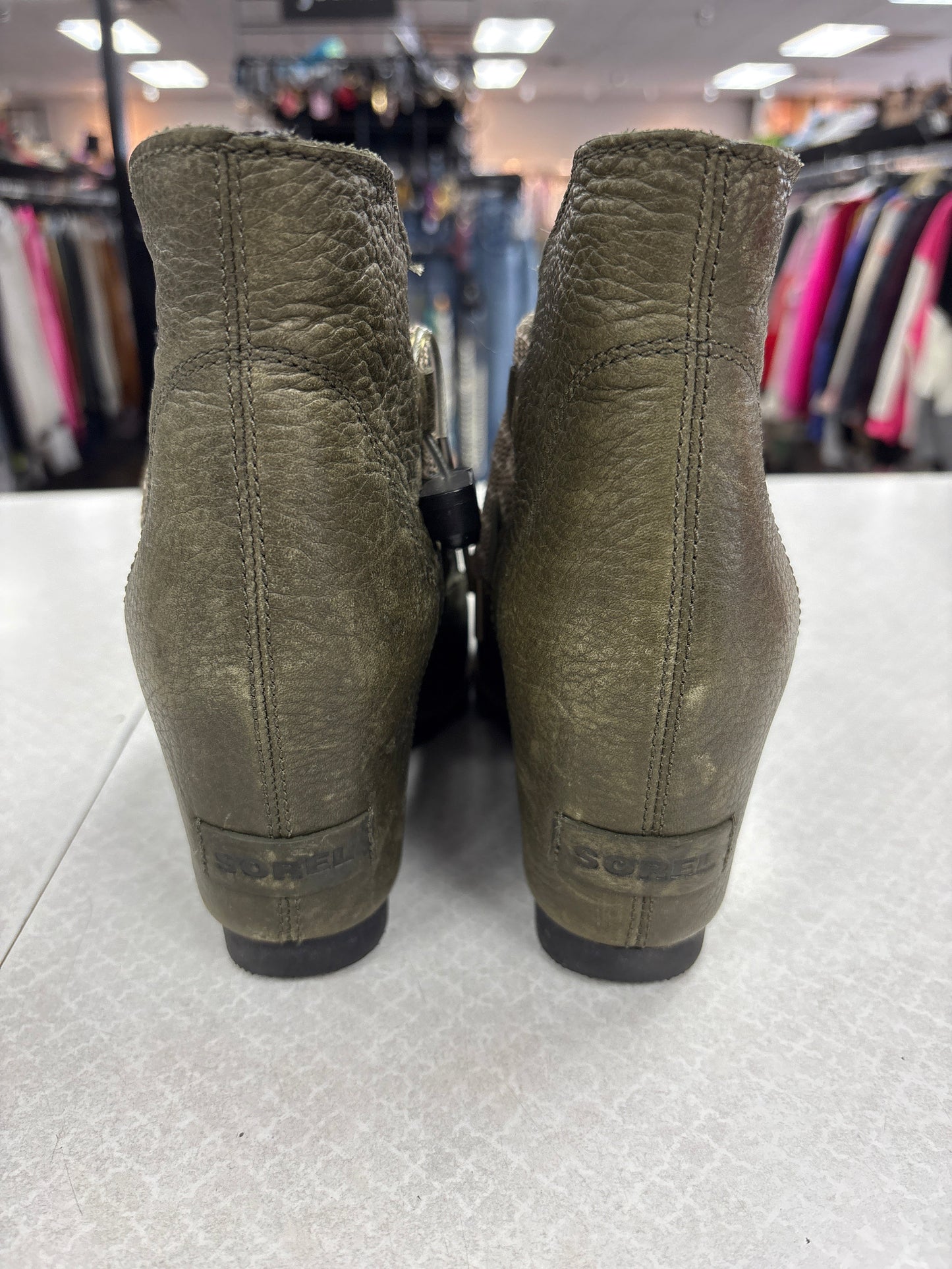 Boots Ankle Flats By Sorel In Green, Size:7.5