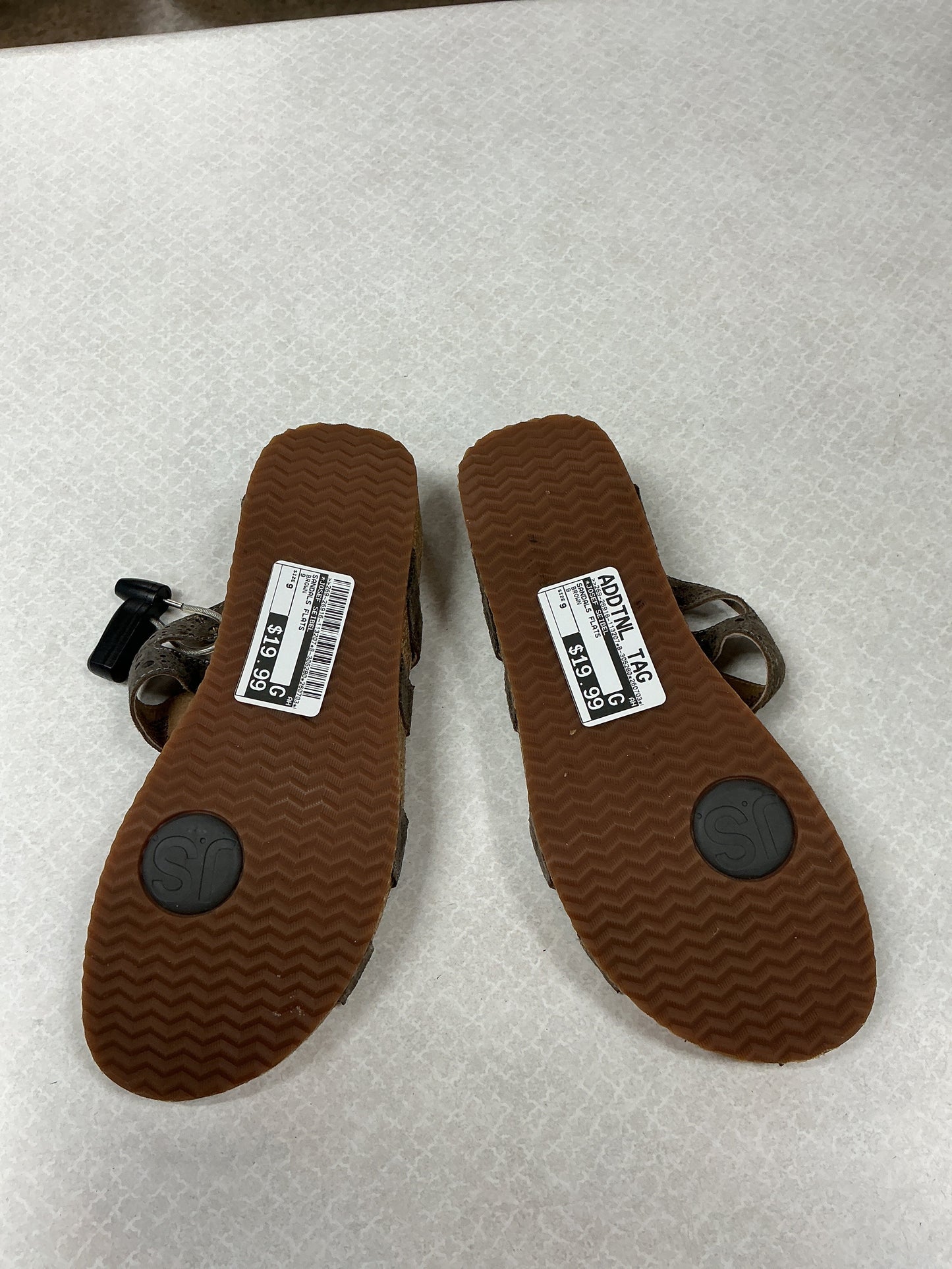 Sandals Flats By Josef Seibel In Brown, Size:9