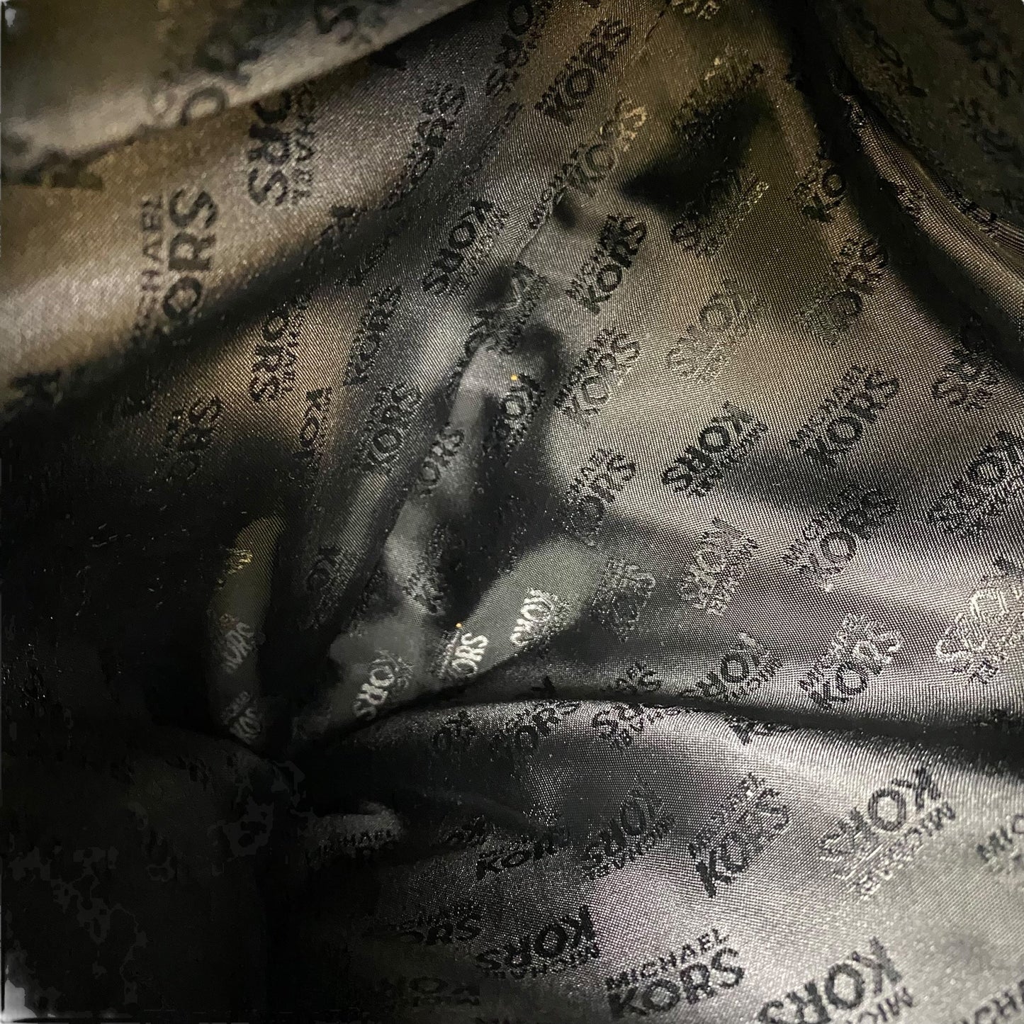 Handbag Designer By Michael Kors In Black, Size:Medium