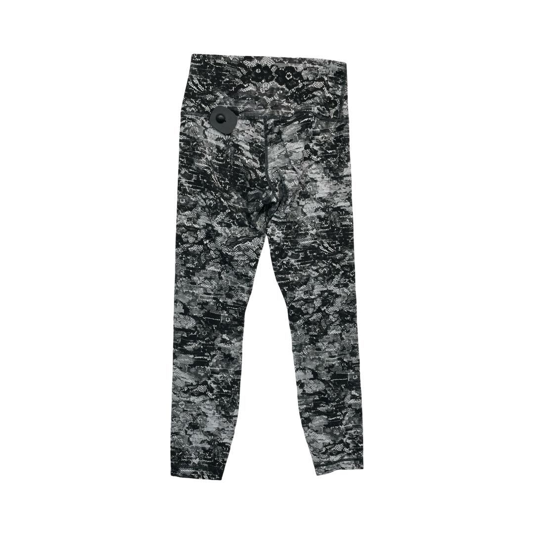 Athletic Leggings By Lululemon In Black & White, Size:4