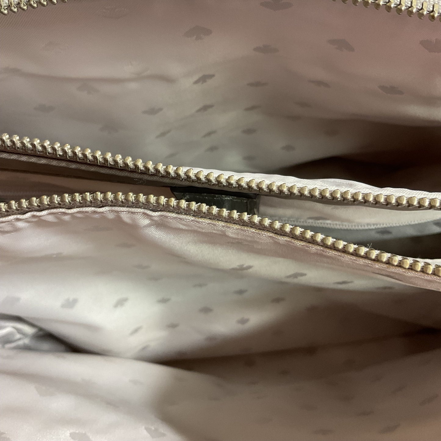 Handbag Designer By Kate Spade In Grey, Size:Large