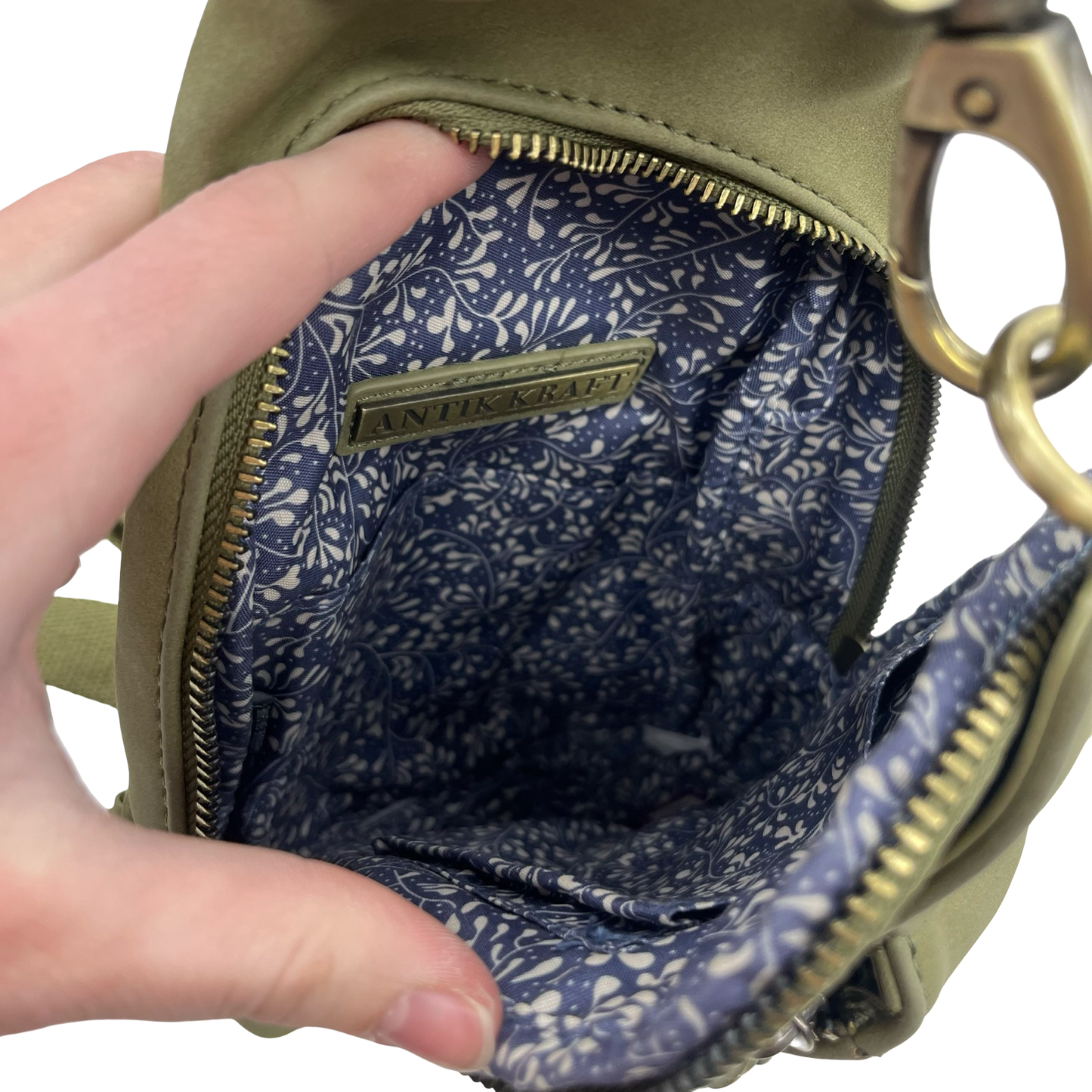 Crossbody By Antik Kraft In Green, Size:Small