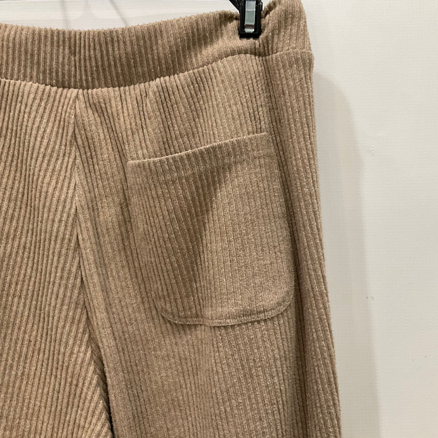 Pants Lounge By Alo In Beige, Size: M