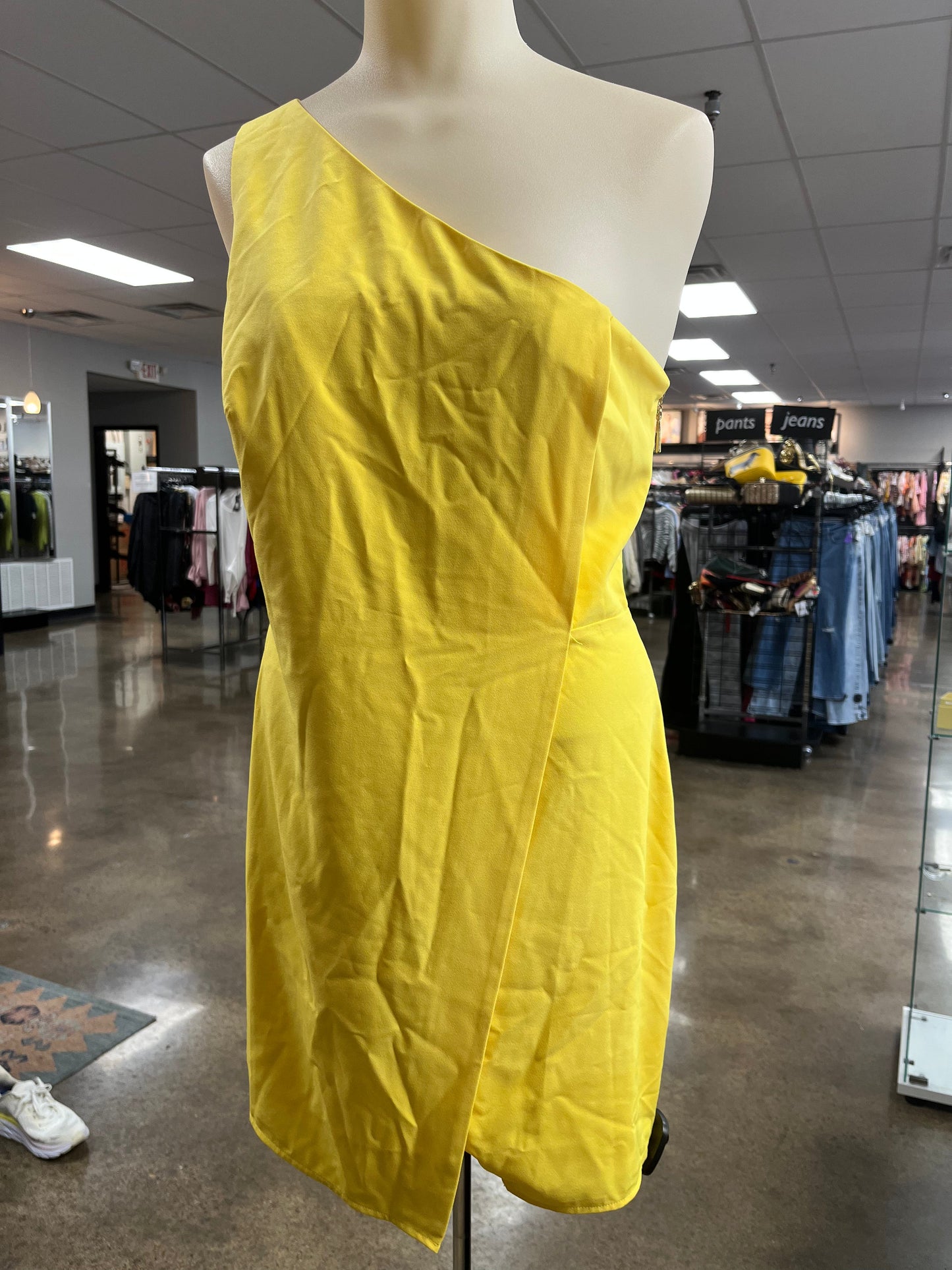 Dress Casual Short By Clothes Mentor In Yellow, Size:S