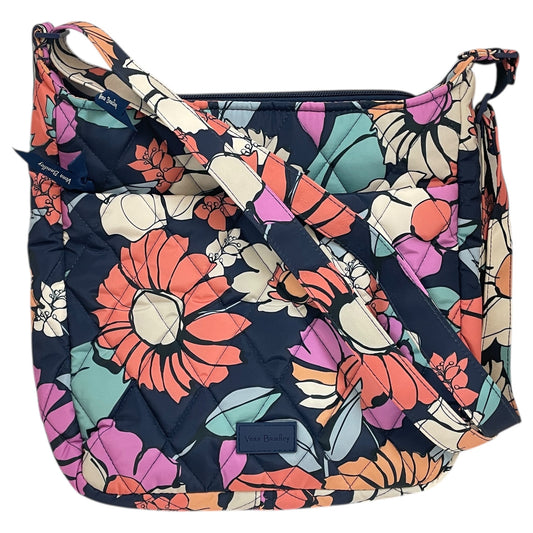 Crossbody By Vera Bradley In Floral Print, Size:Medium