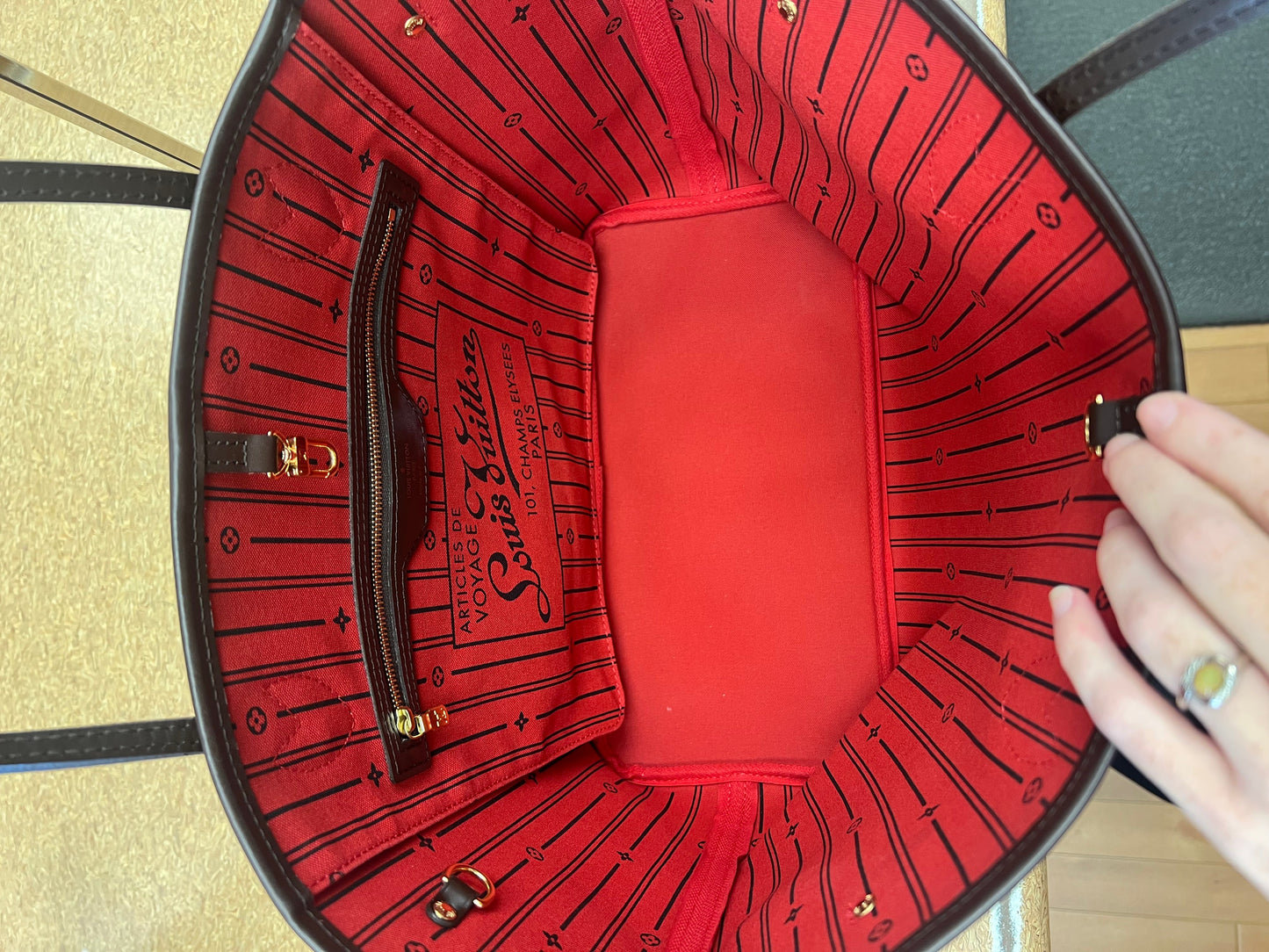 TOTE LUXURY DESIGNER by LOUIS VUITTON In BROWN, Size: MEDIUM