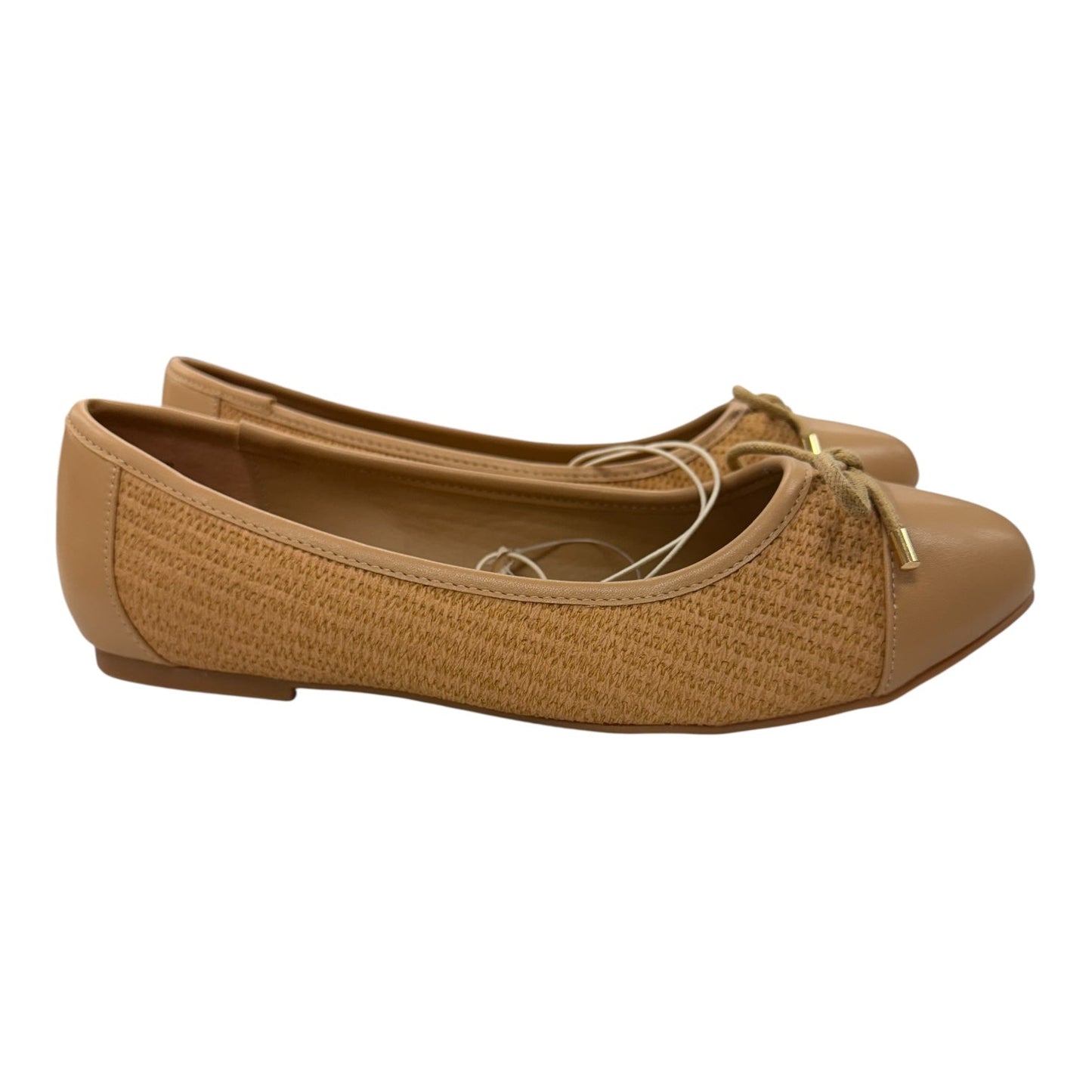 Shoes Flats By Torrid In Cream, Size:10.5