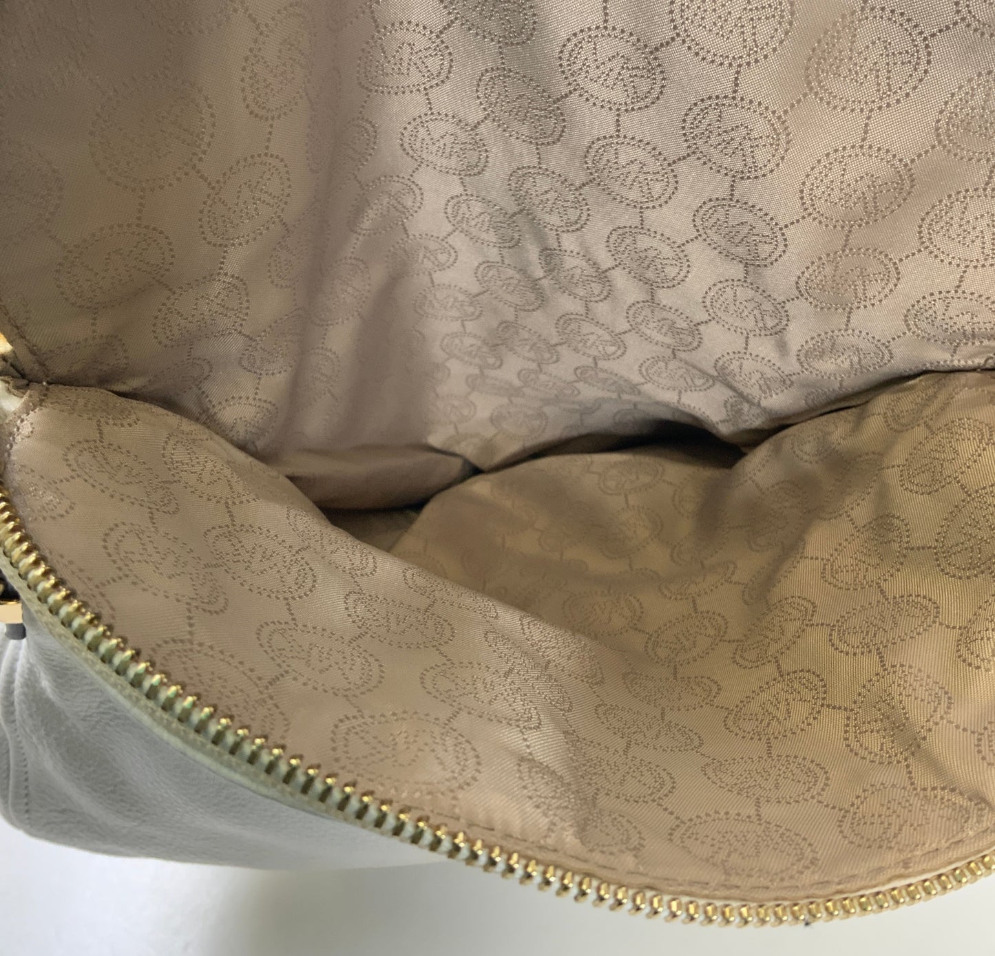 Crossbody Designer By Michael Kors Collection In White, Size:Medium