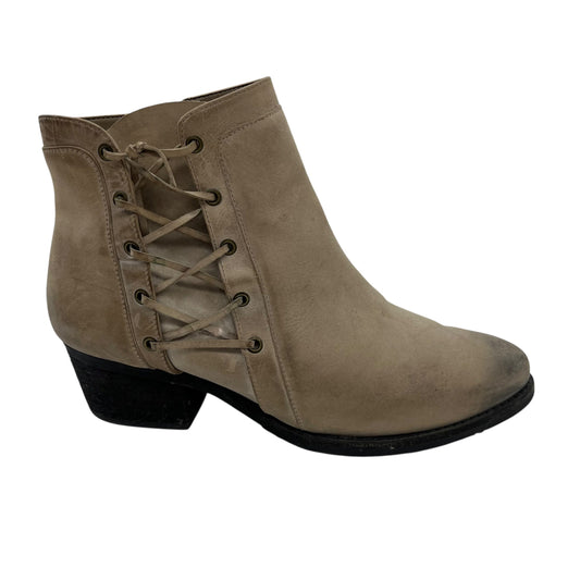 Boots Ankle Heels By Ariat In Tan, Size:8.5