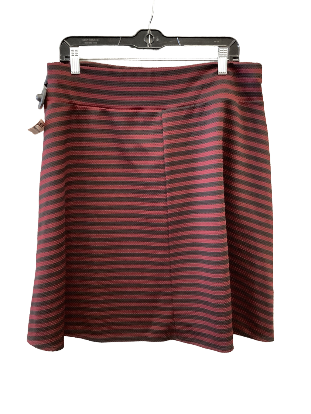 Skirt Midi By Clothes Mentor Size: 14