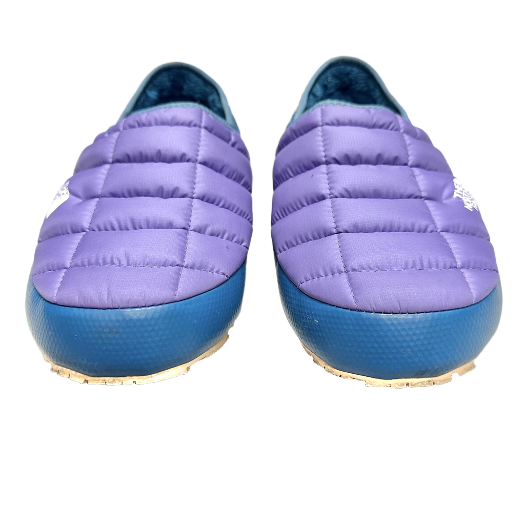 Shoes Flats By The North Face Size: 7