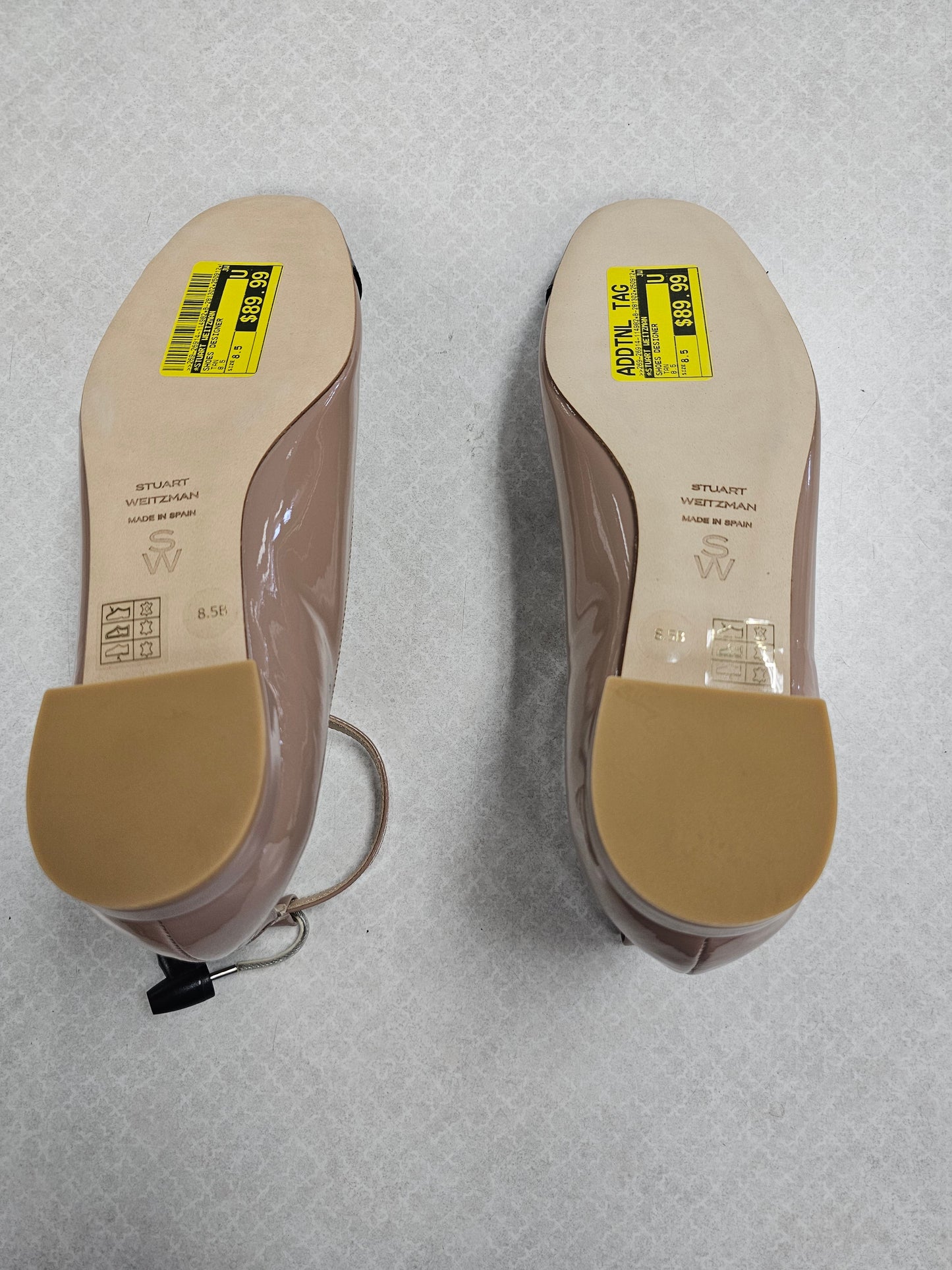 Shoes Designer By Stuart Weitzman In Tan, Size:8.5