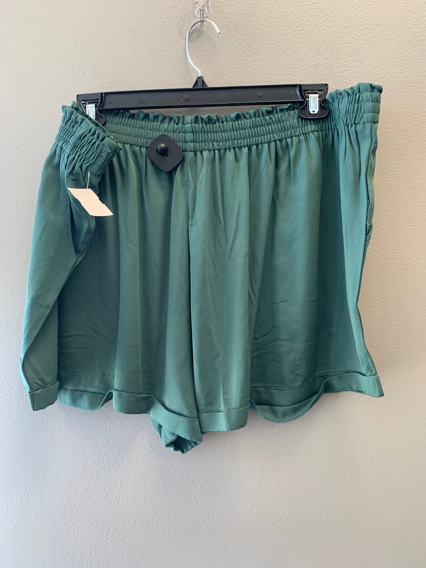 Shorts By Cmc Size: 22