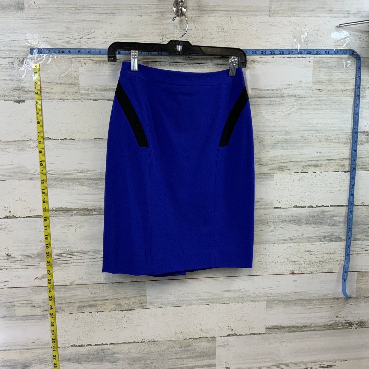 Skirt Mini & Short By Gianni Bini Size: 0