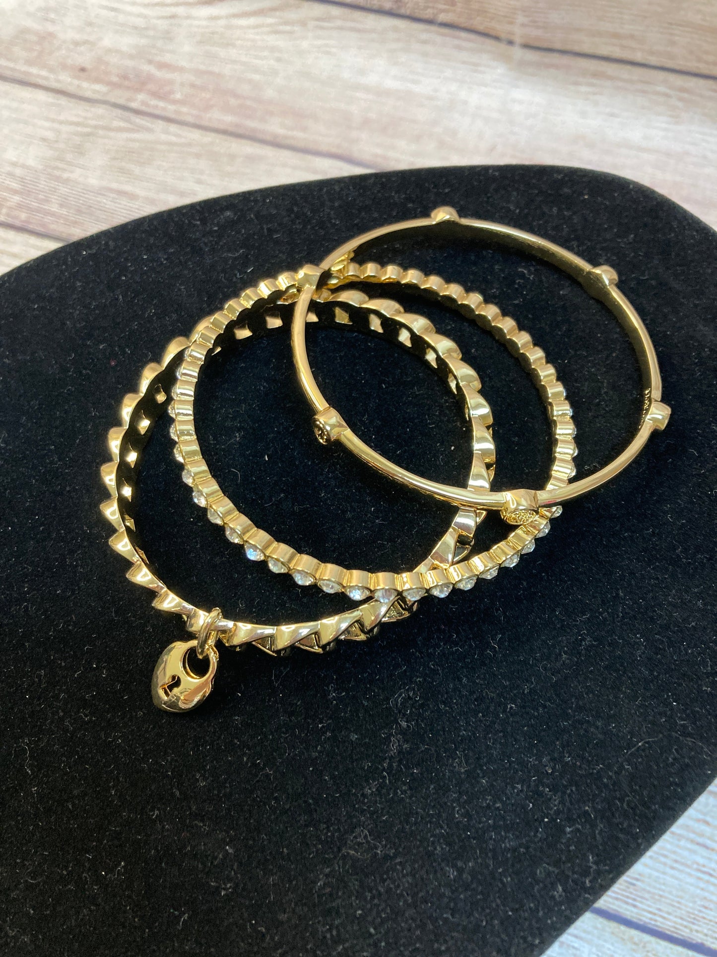 Bracelet Set By Cmc Size: 03 Piece Set