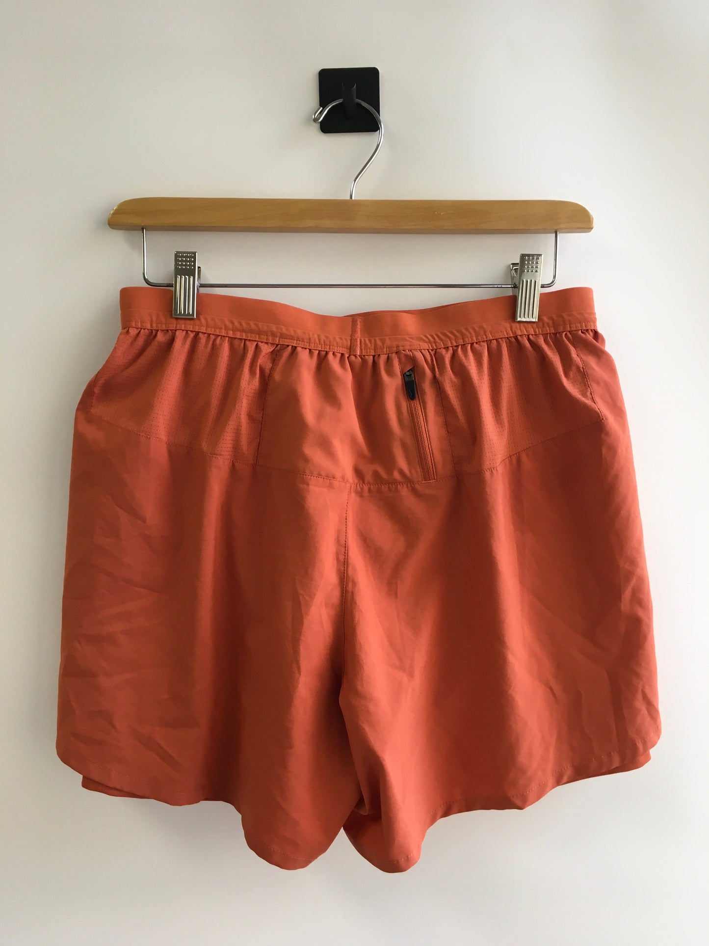 Athletic Shorts By Nike Size: M