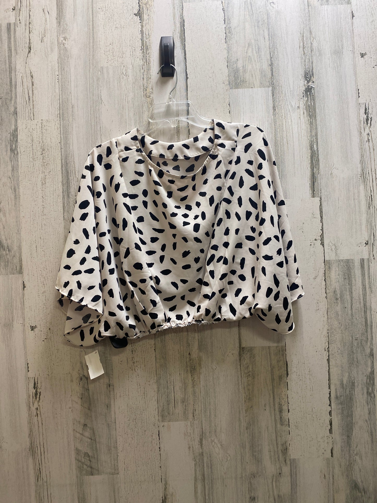 Top Short Sleeve By Umgee Size: M