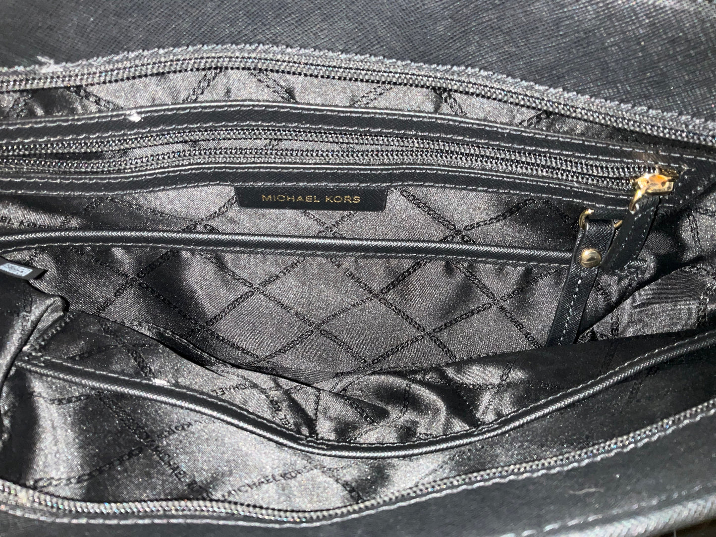 Handbag Designer By Michael Kors Size: Medium