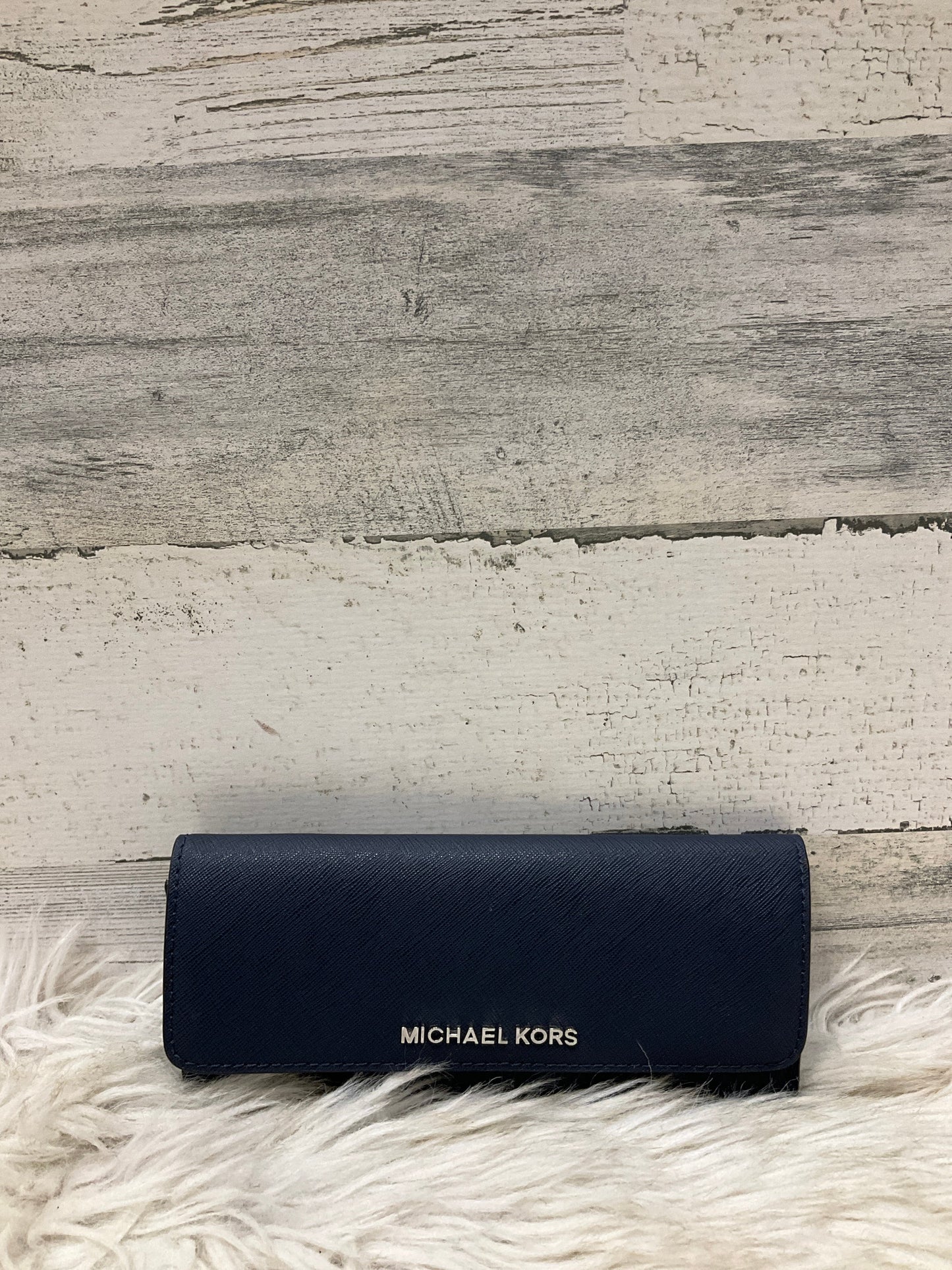 Wallet Designer By Michael Kors Size: Medium