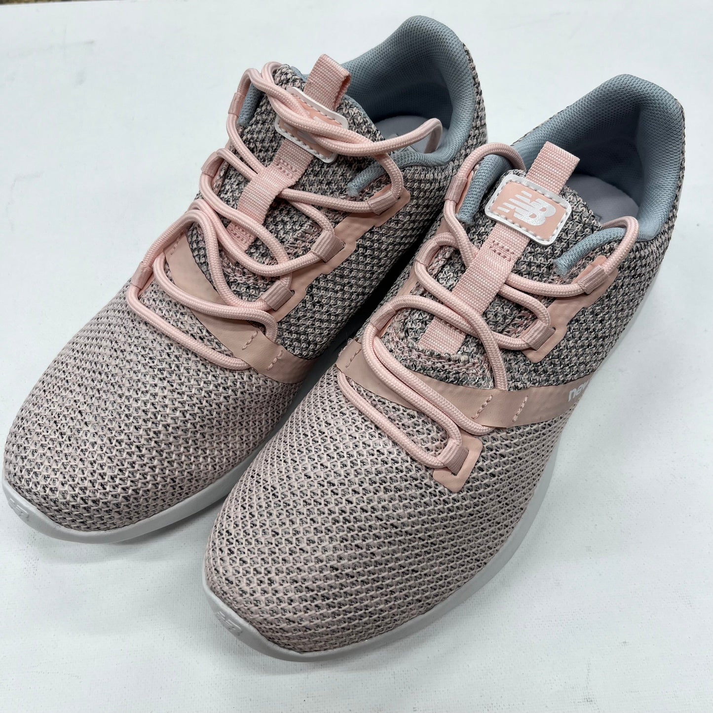 Shoes Athletic By New Balance Size: 6