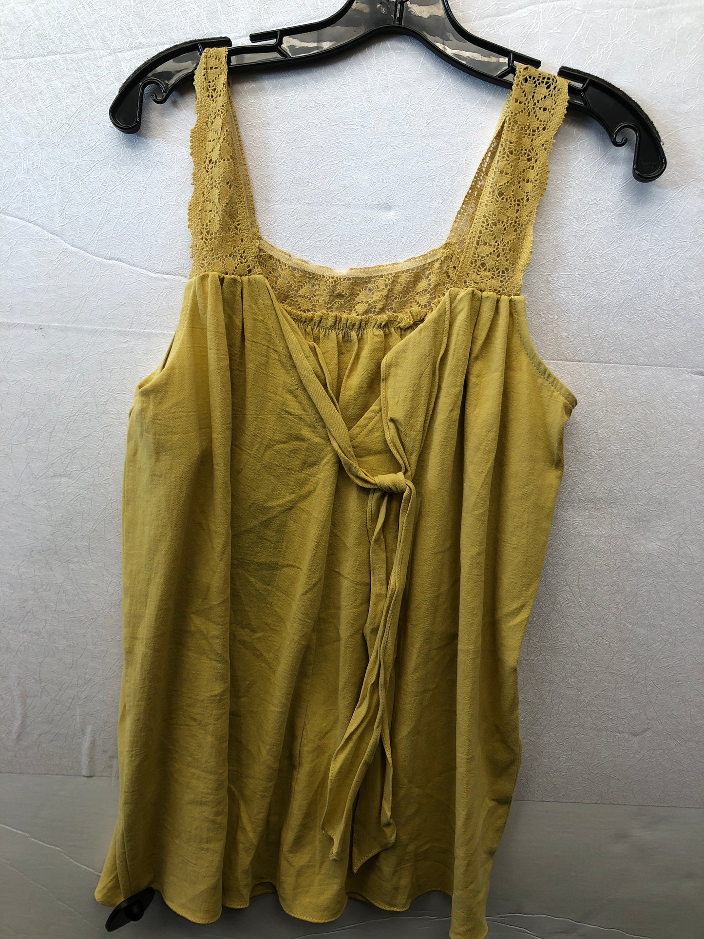 Top Sleeveless By Clothes Mentor Size: S