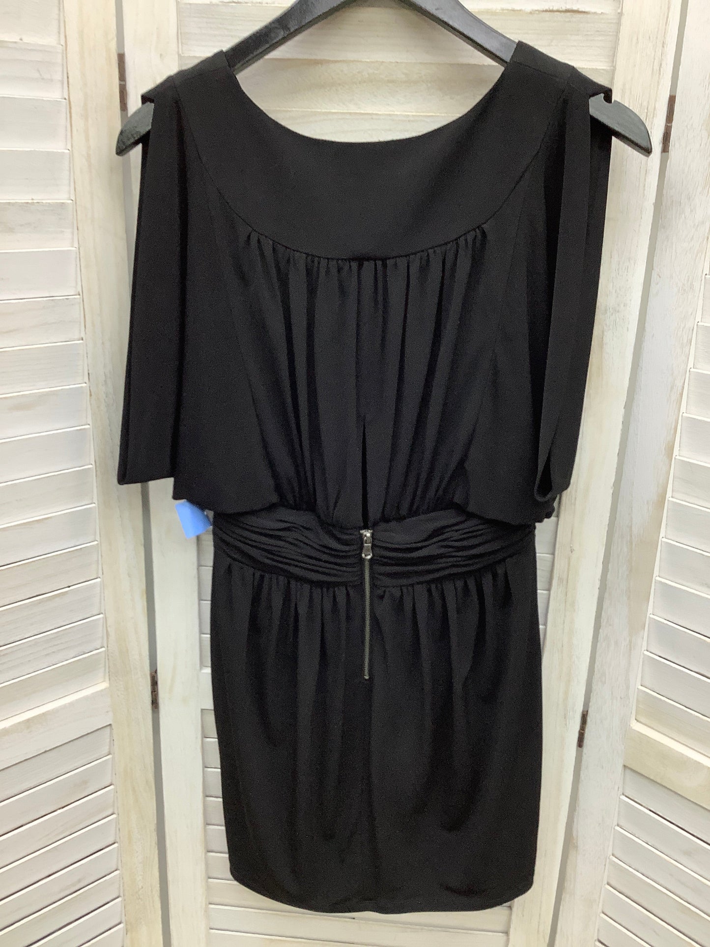 Dress Party Short By Guess Size: S