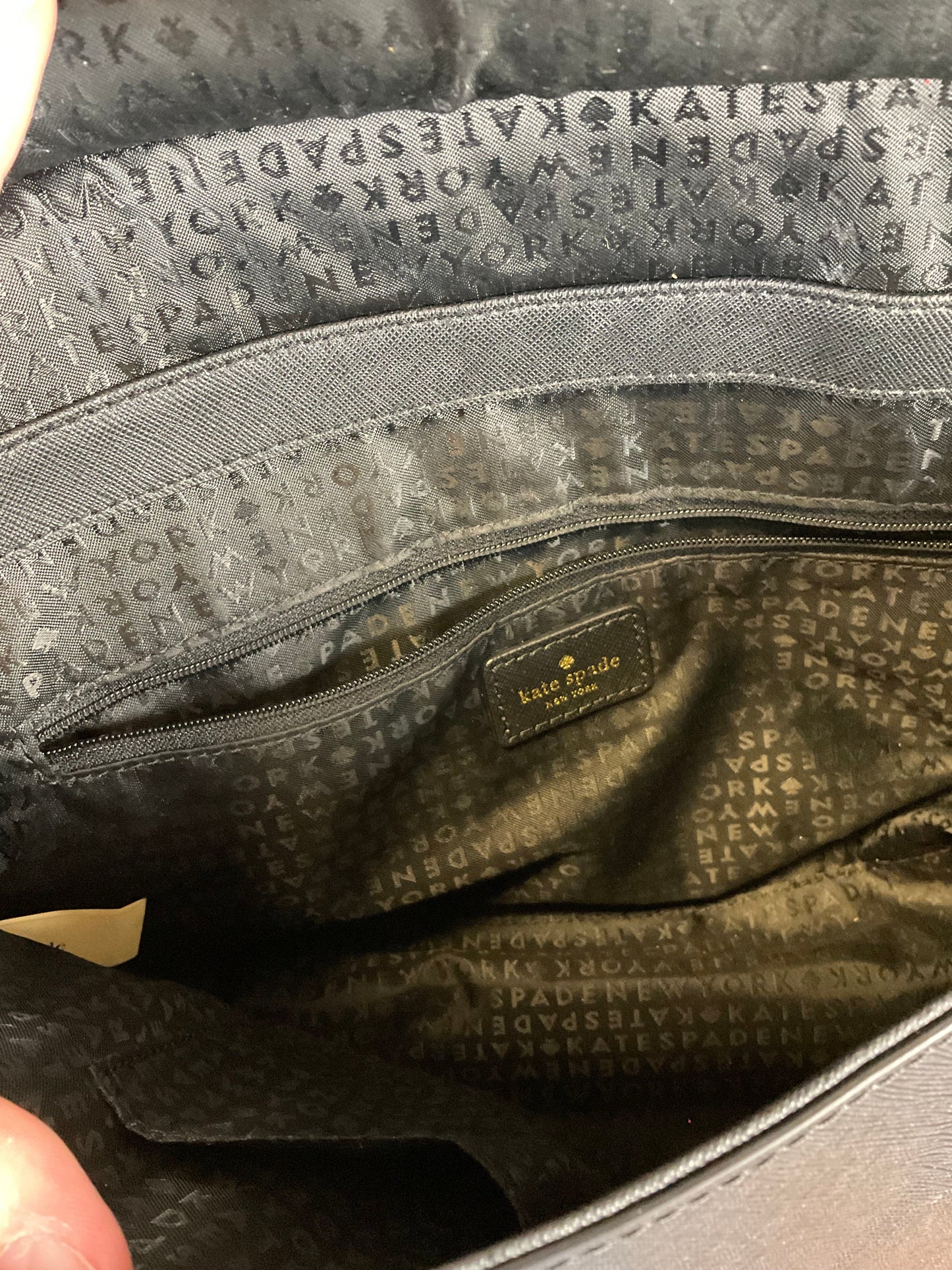 Crossbody Designer By Kate Spade Size: Medium