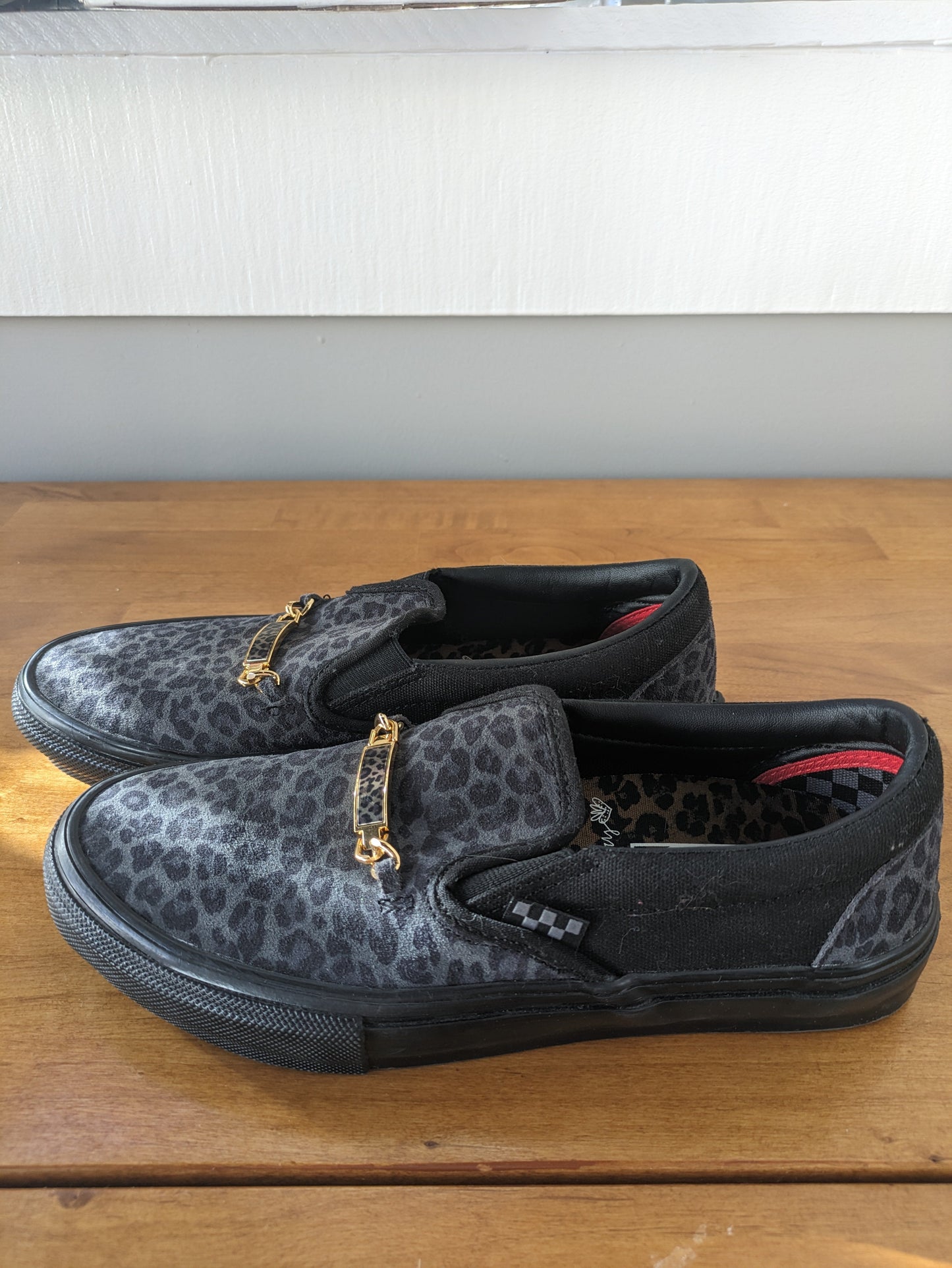 Shoes Sneakers By Vans Size: 8.5