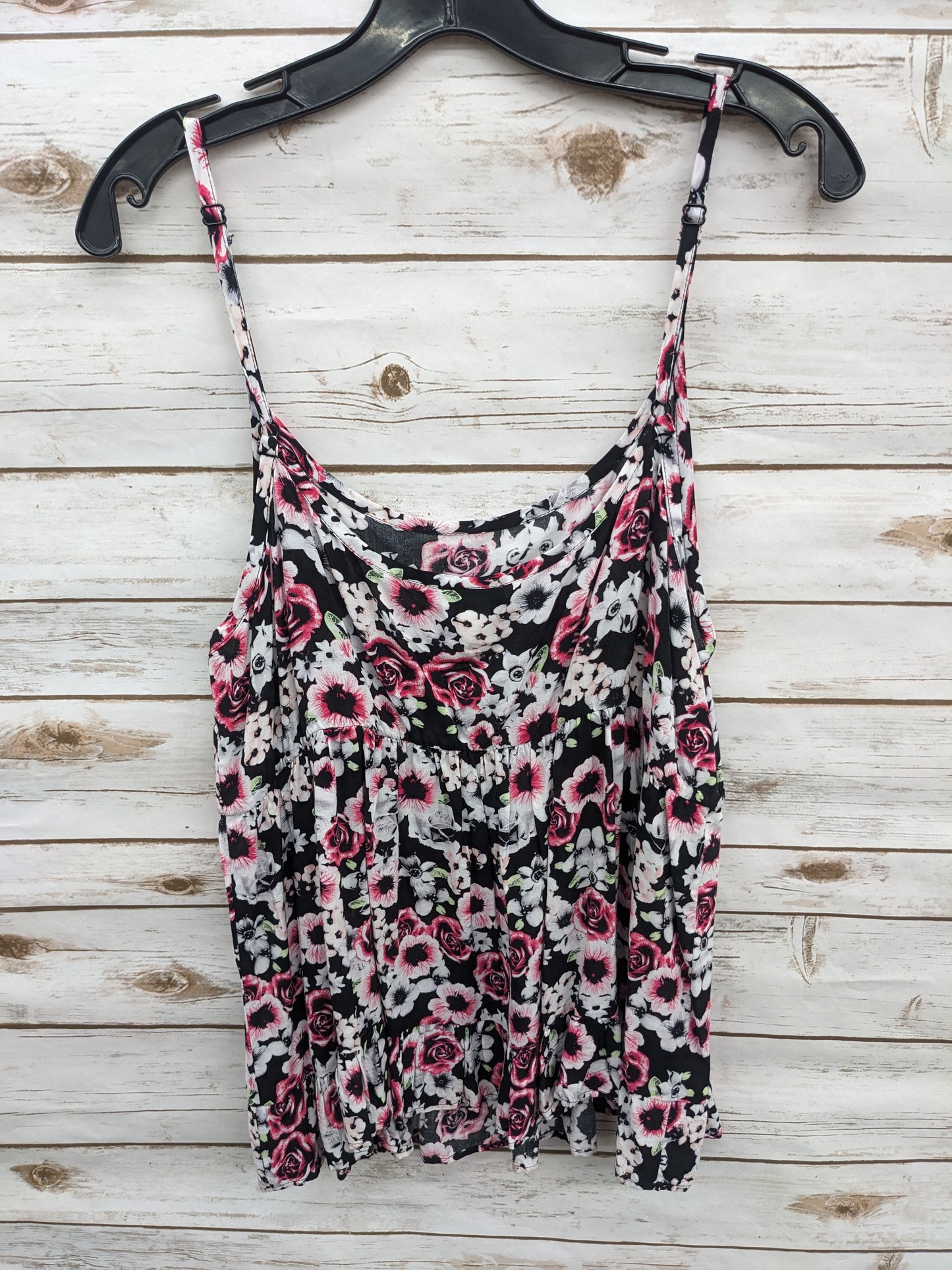 Top Sleeveless By Torrid  Size: 1x