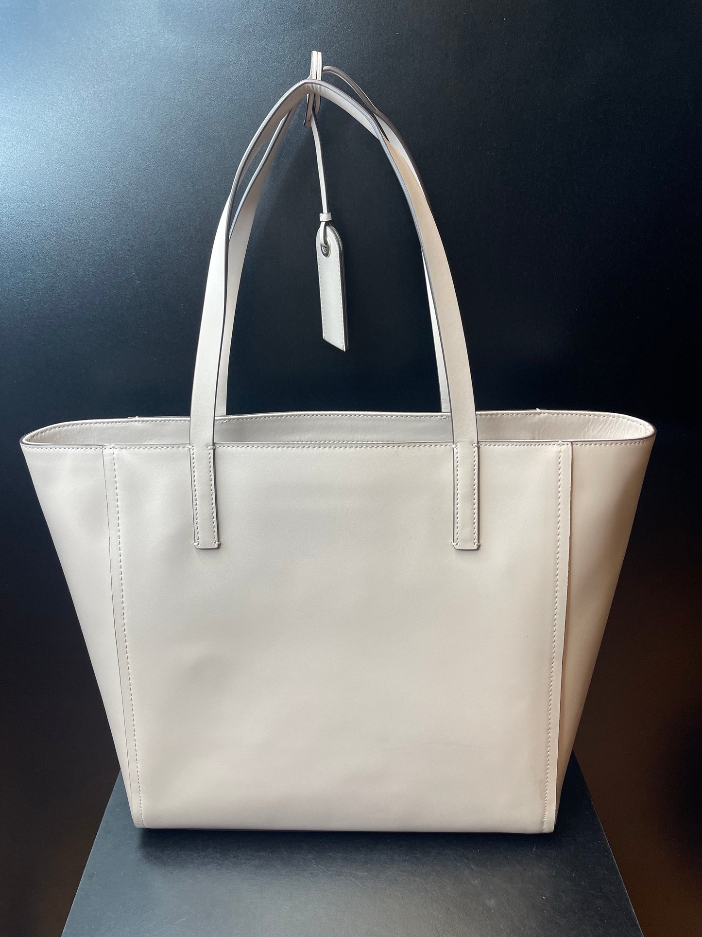 Handbag By Kate Spade Size: Large