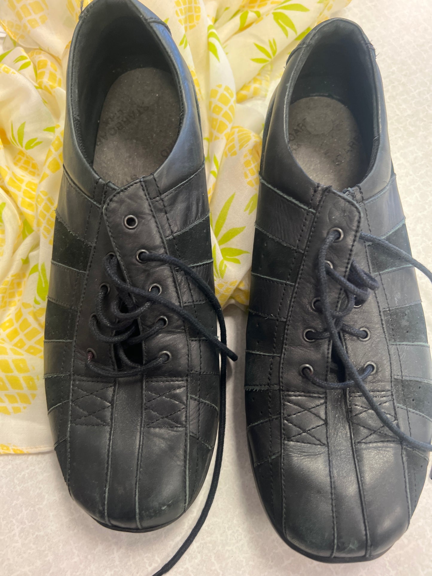 Shoes Sneakers By Aetrex Size: 11