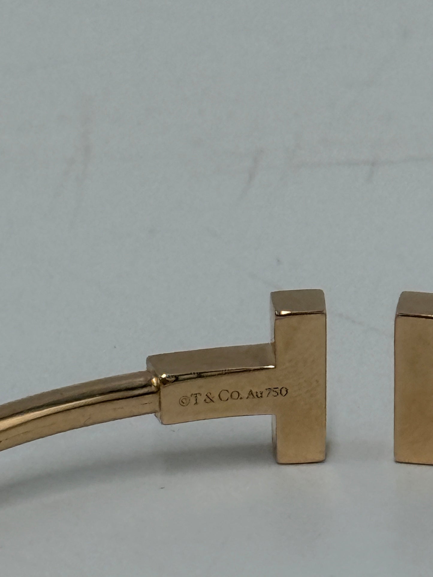 Tiffany And Company 18K Rose Gold T Wire Luxury Designer Bracelet