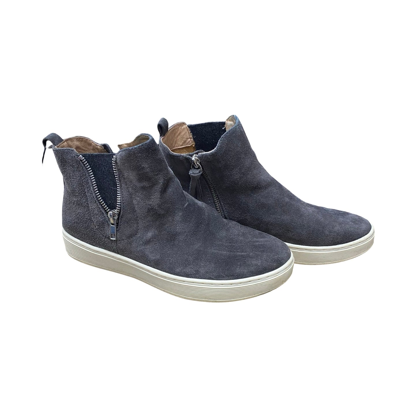 Boots Ankle Flats By Sofft In Grey, Size:9