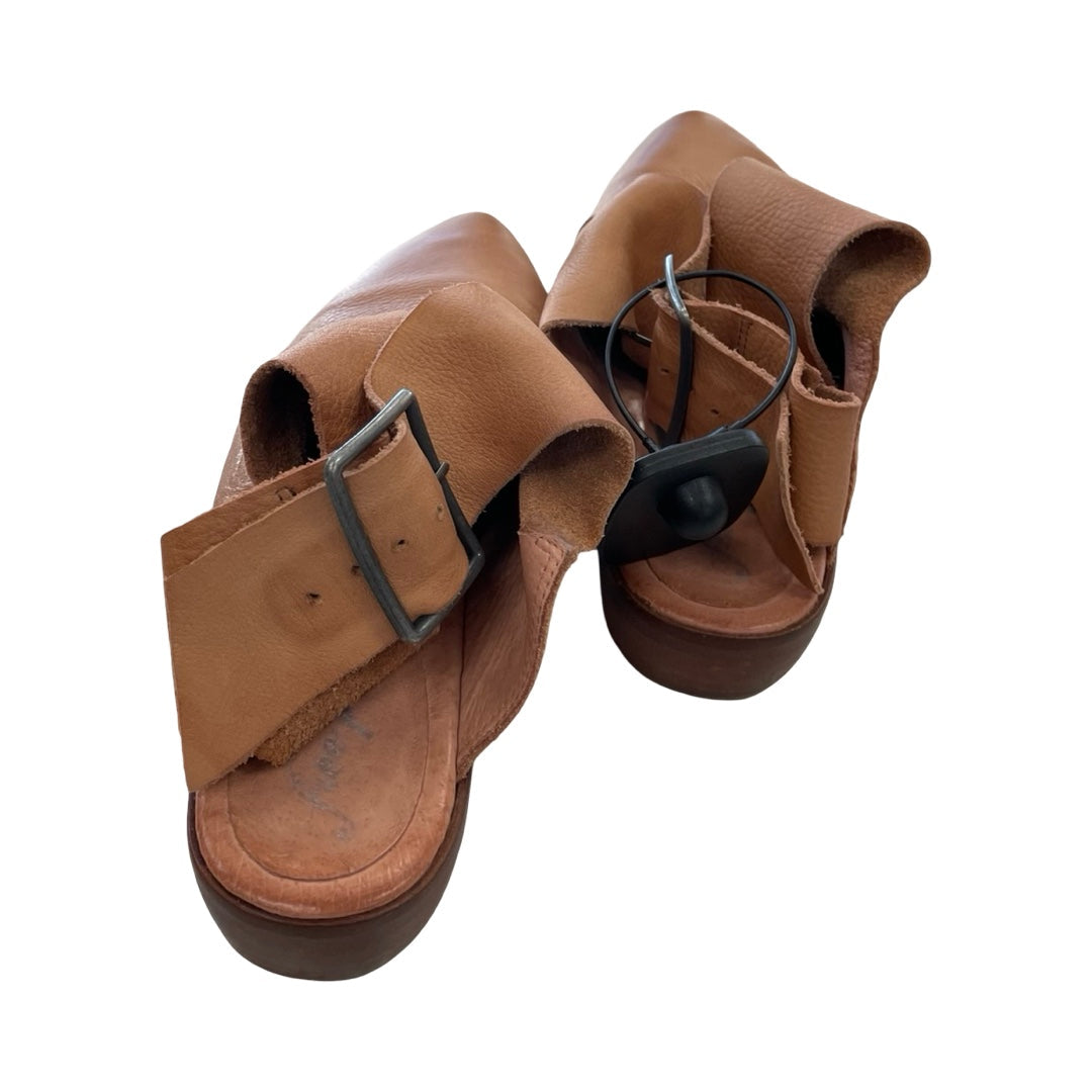 Boots Ankle Flats By Free People In Brown, Size:7.5