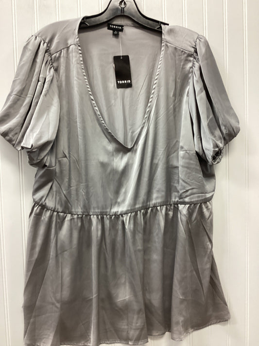 Top Ss By Torrid In Grey, Size:1X