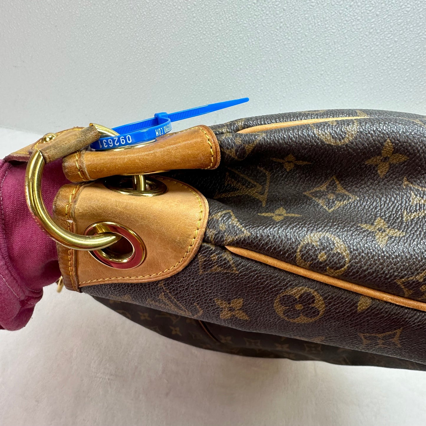 Galleria Handbag Luxury Designer By Louis Vuitton, Size: Medium