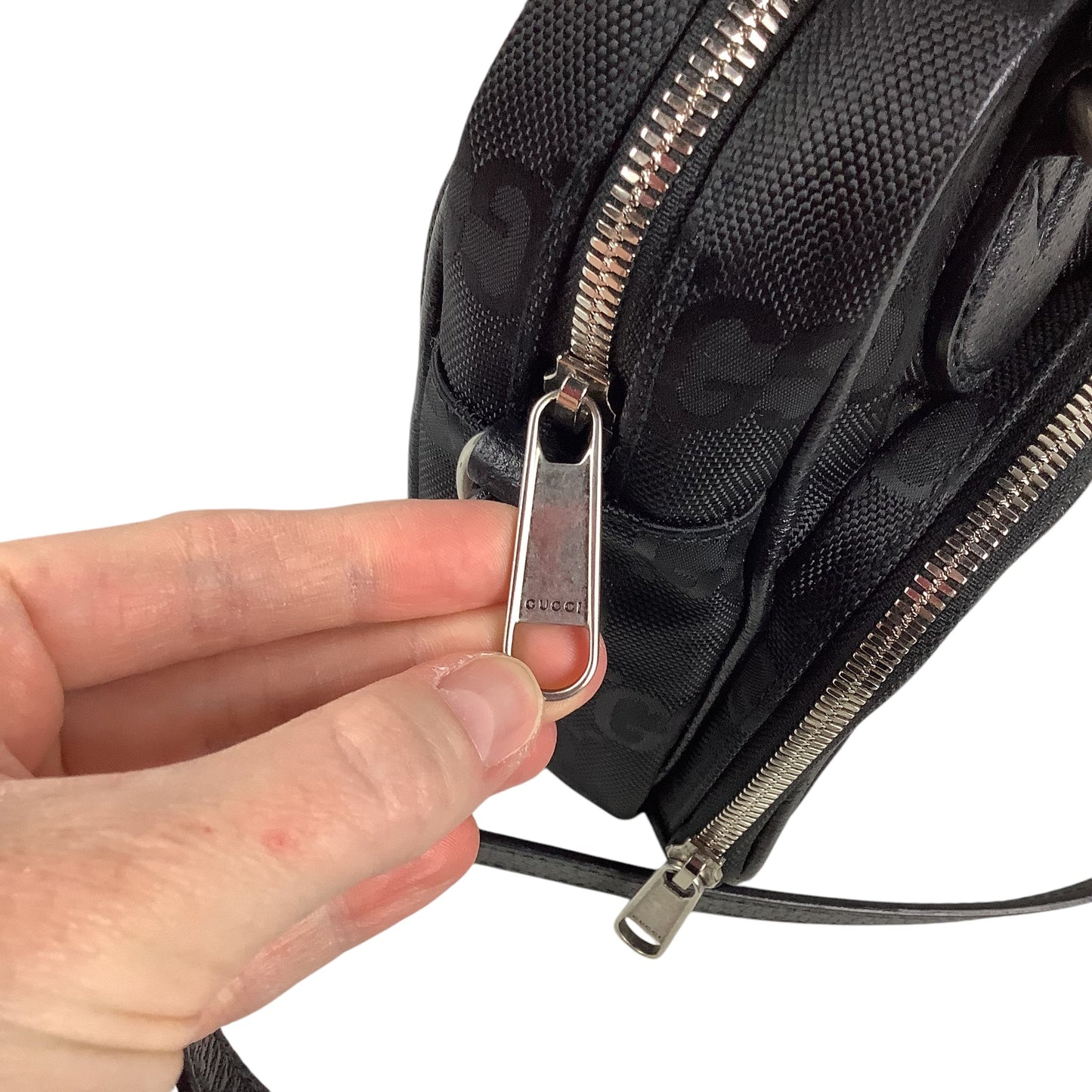 Crossbody Luxury Designer By Gucci, Size: Small