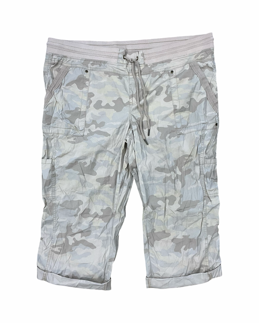 Pants Cropped By Natural Reflections In Camouflage Print, Size:22