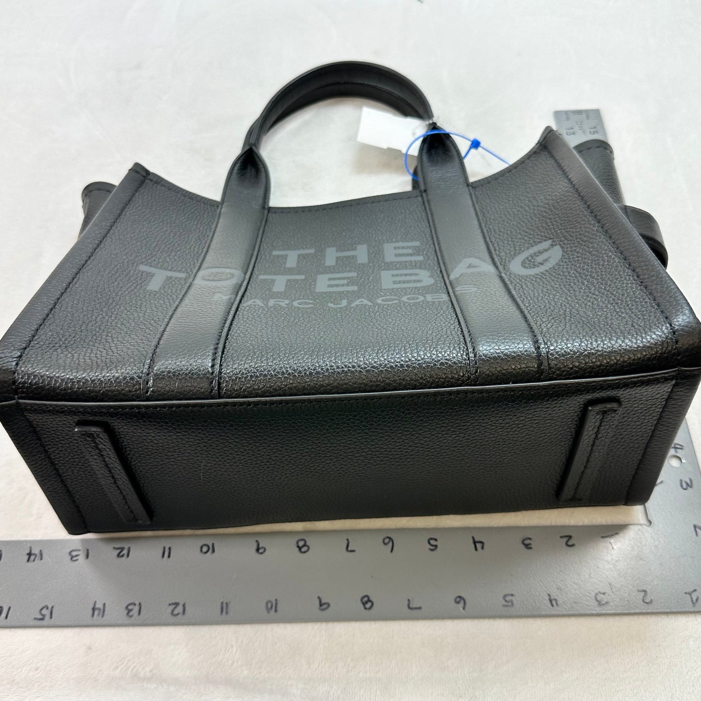 Tote Luxury Designer By Marc Jacobs, Size: Medium