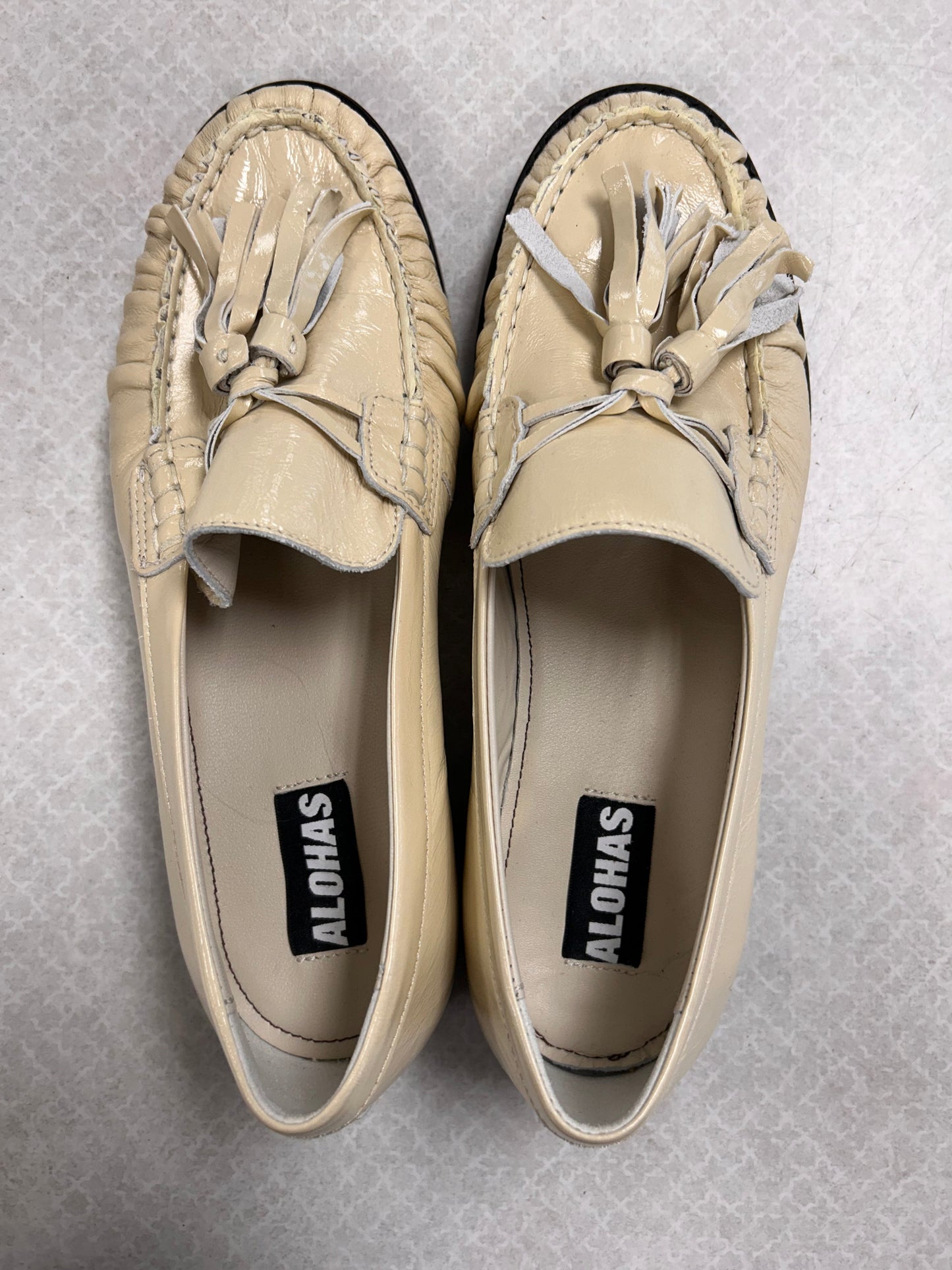Shoes Flats By ALOHAS In Cream, Size:7