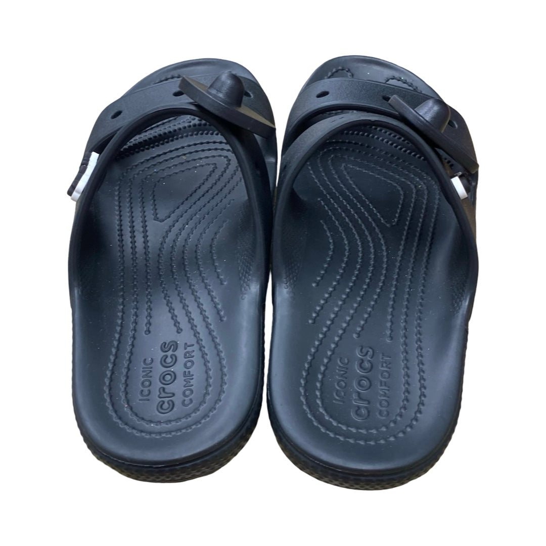 Sandals Flats By Crocs In Black, Size:9