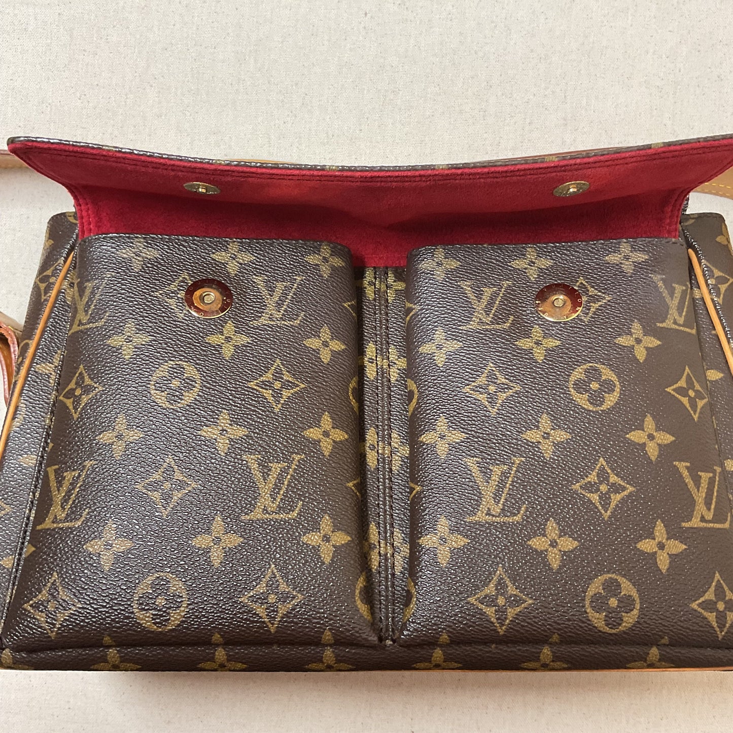 Handbag Luxury Designer By Louis Vuitton In Brown, Size:Medium