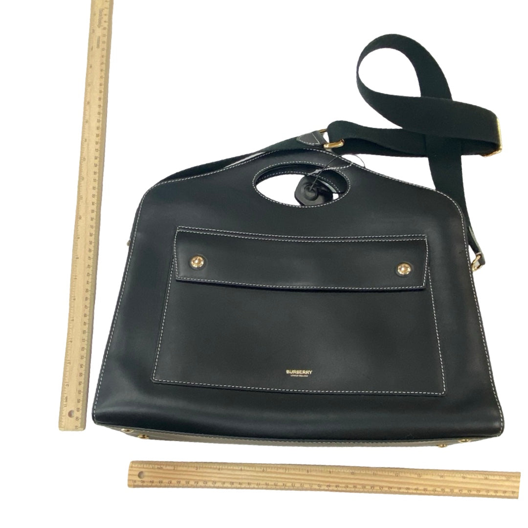 Handbag Luxury Designer By Burberry In Black, Size:Large