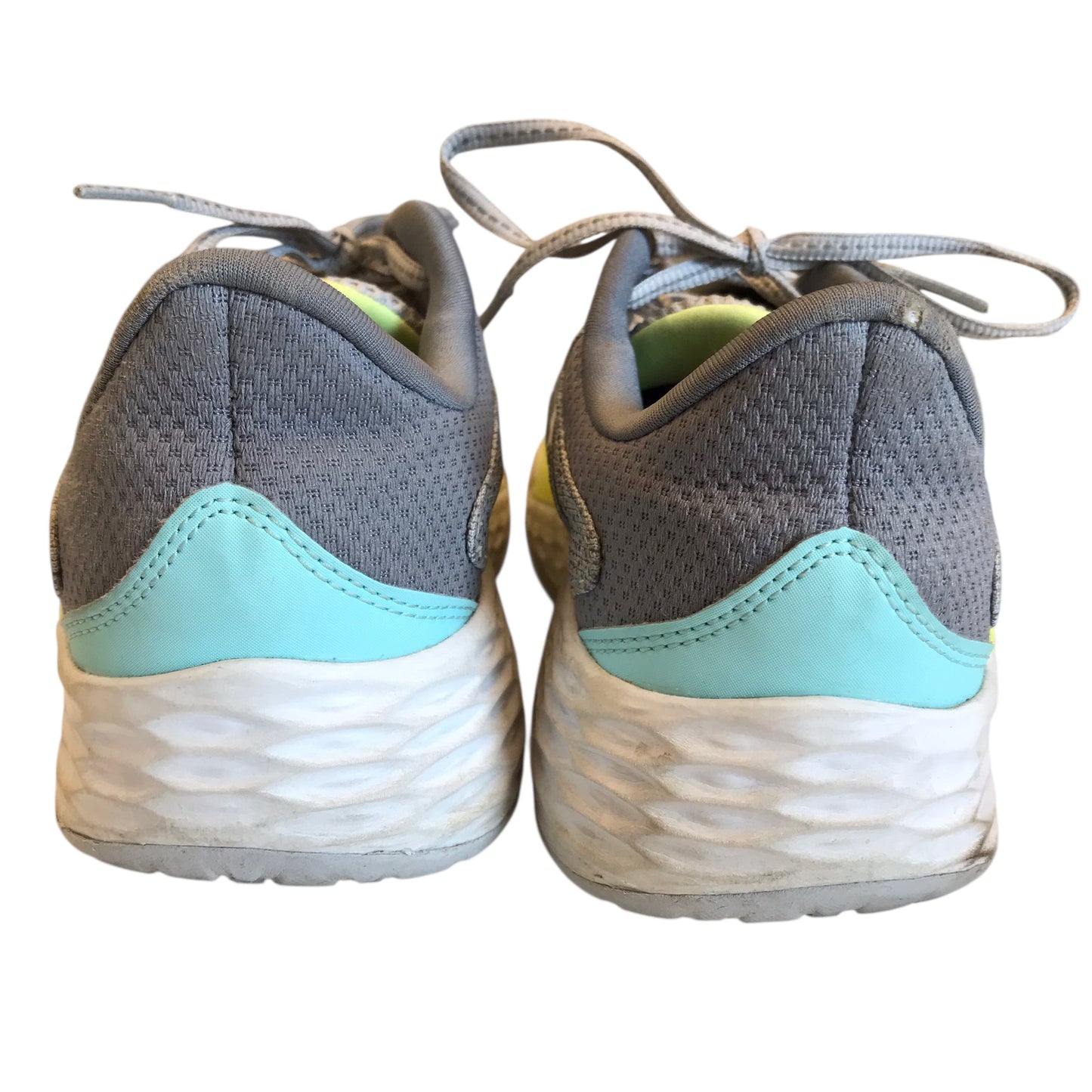 Shoes Athletic By New Balance In Grey, Size:8.5