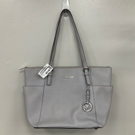 Handbag Designer By Michael Kors In Grey, Size:Medium