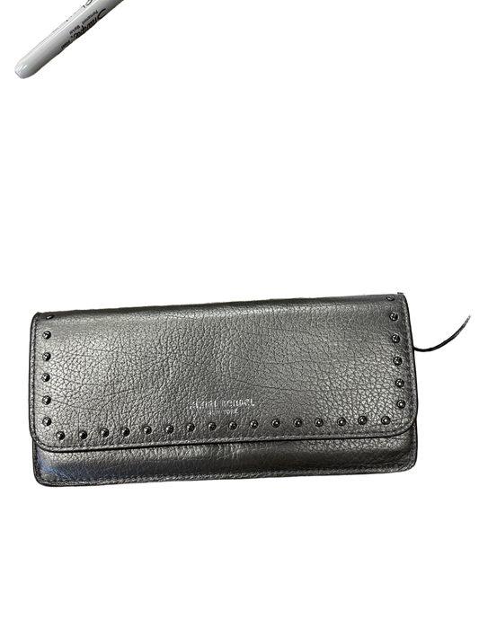 Wallet Designer By Henri Bendel  Size: Medium